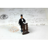 Figurine avocat avec toque