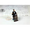 Figurine avocat homme